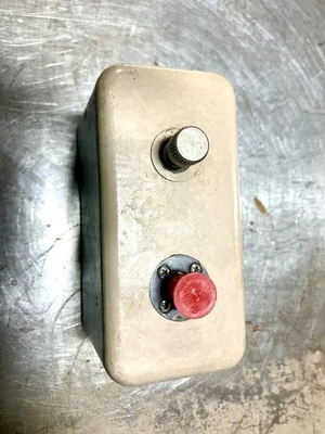 Cover sintonizzatore antenna Collins 180S-1 usata - Immagine 1 di 2