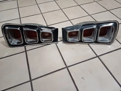 Mopar Dodge Coronet 1968 R/T, 500 luces traseras carcasas biseles Foto 1 de 4