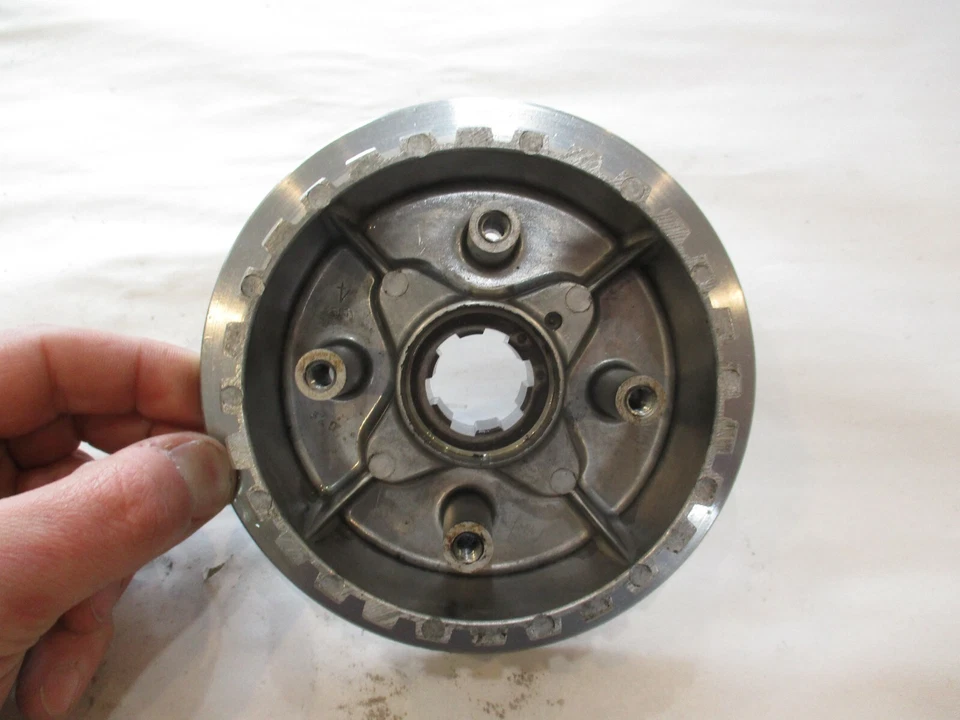 Cesta embrague, centro 1975 Honda XL350 K1A Foto 1 de 4