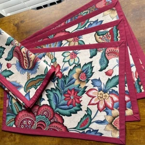 Table Runner & Placemats Set for Dining Table for any Occasion, Handmade - Picture 1 of 7