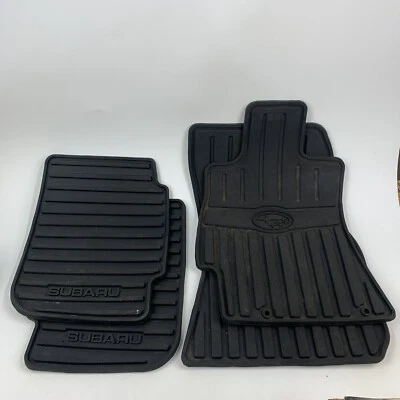 Alfombrillas de goma para todo tipo de clima OEM 2010-2014 Subaru Legacy Outback J501SAJ000 Foto 1 de 4