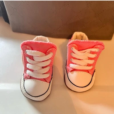 Zapatos de cuna Converse Chuck Taylor All Star infantil rosa blanco Foto 1 de 3