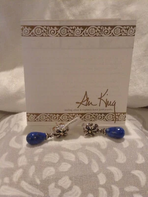 Pendientes nuevos postes de lapislázuli de plata de ley de oro amarillo de 18 quilates Ann King Foto 1 de 4