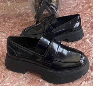 NWT ZARA Women's Black Patent Leather Chunky Lug Sole Loafers Size U.S 9, $89 - Picture 1 of 10