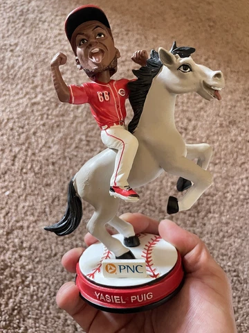 Cincinnati Reds Yasiel Puig "Wild Horse" Bobblehead NIB  SGA 6/18/19 Cover