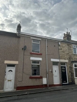 Refurbished and ready to let 2 bedroom freehold house in Crook County Durham - Image 1 of 4