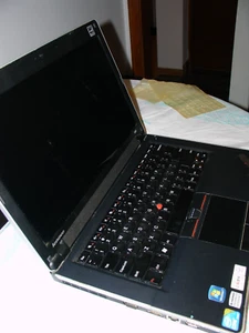Lenovo Thinkpad Edge LR-KDEB8 3 GB 500 GB - Imagen 1 de 10