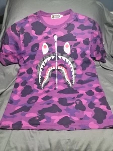 A Bathing Ape World Gone Mad lila T-Shirt - Bild 1 von 11