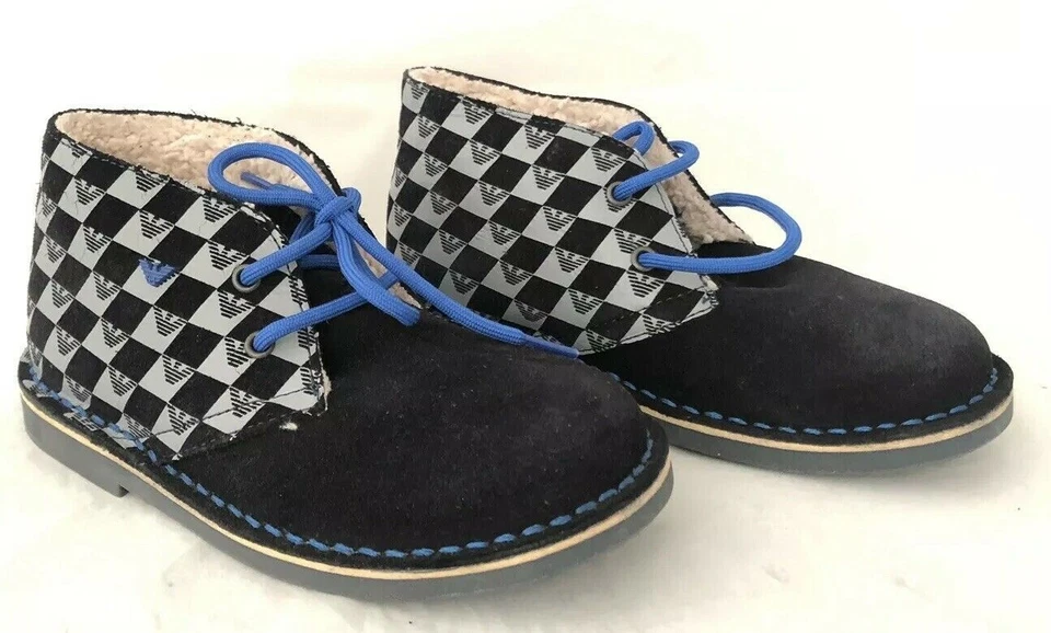 Armani Junior Niños Azul Marino Desierto Botas Zapatos 33 UE (2 EE. UU.) Portugal NUEVO CON ETIQUETAS $260 Foto 1 de 4