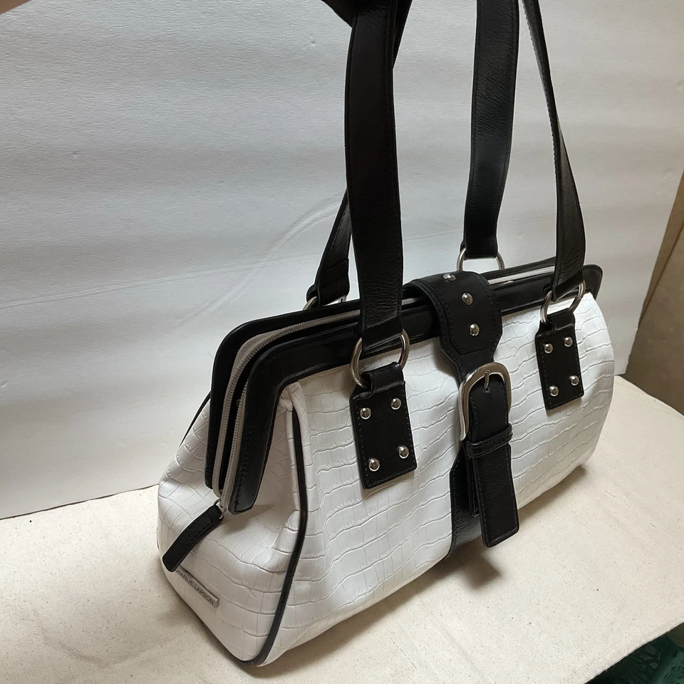 Bolsa satchel Charlie Lapson couro branco e preto com relevo de crocodilo bolsa de ombro - Imagem 1 de 4