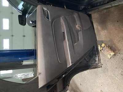 2010 GMC Terrain Left Front Door Panel Black Used OEM 396743 Foto 1 de 4