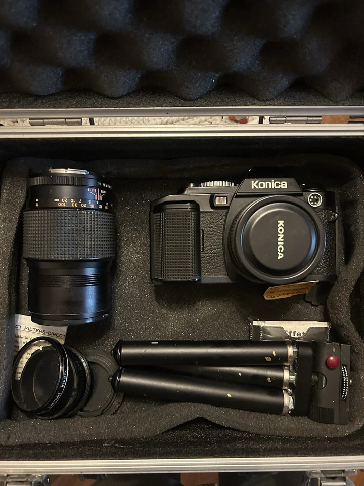 Cámara fotográfica Konica FS-1 35mm SLR con accesorios Foto 1 de 1