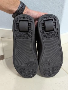 Heelys Wheeled Skate Shoes Size 7, Black, Great Condition! - Picture 1 of 15