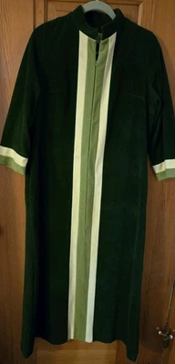 Maxi bata vintage de terciopelo Vanity Fair con cremallera frontal talla 16 verde y blanca hecha en EE. UU. Foto 1 de 4