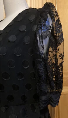 Vestido negro vintage de los años 80 a lunares manga de encaje floral caprichoso victoriano Foto 1 de 4
