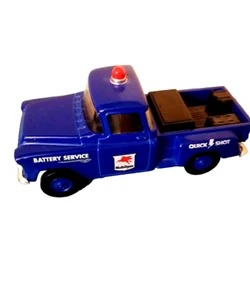 2003 Mattel Matchbox 1955 Chevrolet 3100 Mobil gas Service Truck - Picture 1 of 2