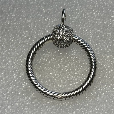 Auténtico Pandora Momentos 🌟 Pequeño Pavé O Colgante 🌟 399097C01 🌟 2,5 cm Foto 1 de 4