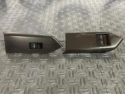 Interruptores de puerta y biseles 266 para Ford Mustang 2011-14 Foto 1 de 4