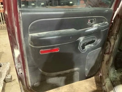 Used Front Right Door Assembly Front fits: 2005 Chevrolet Silverado 1500 pickup - Image 1 of 4