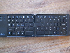 Click foldable wireless keyboard Model-CKCA760 - Picture 1 of 4