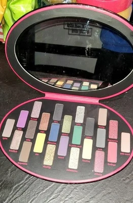 Kat Von D Fetish 24 Eyeshadow Palette Limited Holiday Ed. AUTHENTIC KVD Beauty - Image 1 of 3