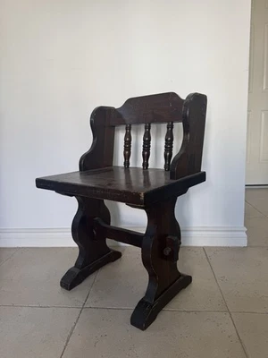 Church Chair / Pew / Bench. Solid Oak. Antique Carved - Image 1 of 4