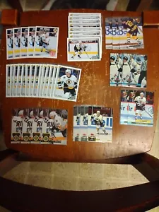 Lot of (47) Joe Juneau Upper Deck, Parkhurst and many more lots of Rookies - Picture 1 of 2