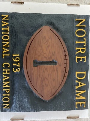 Notre Dame 1973 Championship wood cut signed by artist 265 of 1000 made - Image 1 of 2