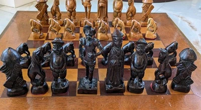 Juego de Ajedrez Jumbo Madera Don Quijote, Pulido con Bases de Fieltro Exquisitamente Hecho Foto 1 de 4