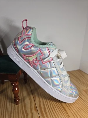 DC Court Graffik Womens White/Metallic Silver/Pink Skateboard Size 10 Shoes - Image 1 of 4