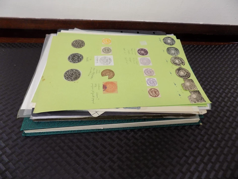 AFGHANISTAN STAMPS COLLECTION IN STOCKBOOK + ALBUM PAGES — 第 1/4 张图片