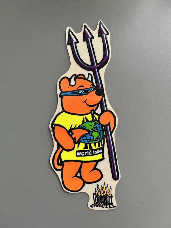 WORLD INDUSTRIES STEVE ROCCO POOH DEVIL BEAR NOS SKATEBOARD CUBIERTA PEGATINA Foto 1 de 1