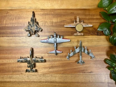 Lote 5 Aviones Diecast Dyna-Flites Vintage B-17 B-52 A-10 F-15 E-2C Warbirds Foto 1 de 4