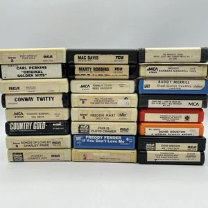 Posten von 24 ungetesteten 8 Spur Kassetten - Country Musik - nicht gewartet - verkauft wie besehen - Bild 1 von 5