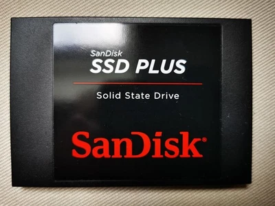 SanDisk SSD PLUS 120 GB 2.5" Interne SSD gebraucht  - Bild 1 von 3
