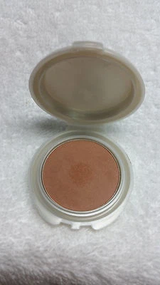 Stila Illuminating Powder Foundation 110 Watts SPF 12 - Image 1 of 3