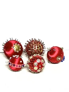 5 ADORNOS DE NAVIDAD VINTAGE DE LENTEJUELAS CON CUENTAS BOLA ROJA DE 3 PULGADAS - Imagen 1 de 7