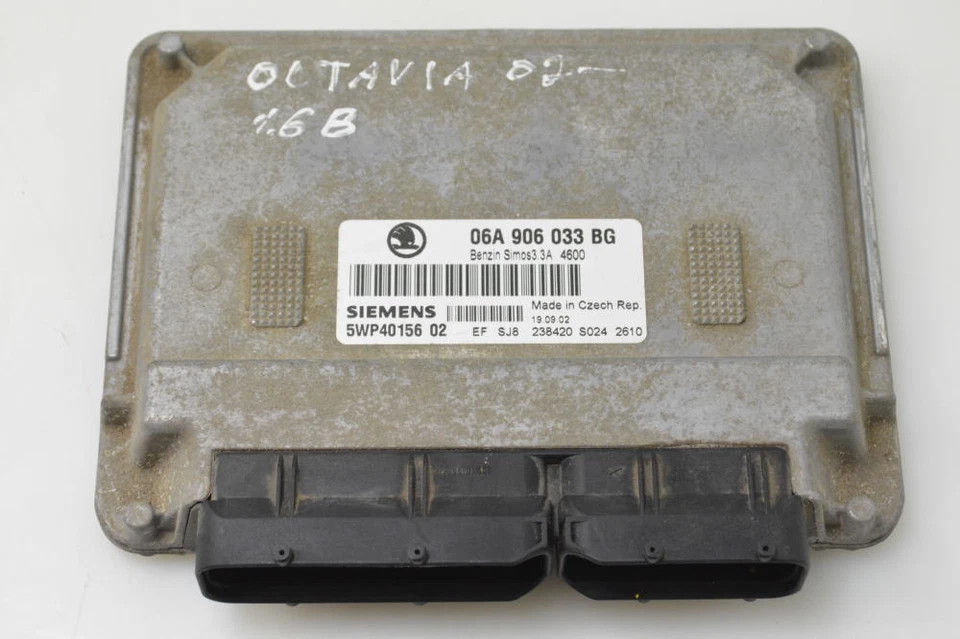 Centralina motore SKODA OCTAVIA I 2002 1.6 06A906033BG 5WP4015602 ECU - Immagine 1 di 4