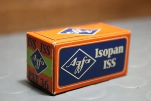 Sealed Roll Agfa Isopan ISS 135-36 21 DIN 100 ASA Black And White Scan 1972 - Picture 1 of 5
