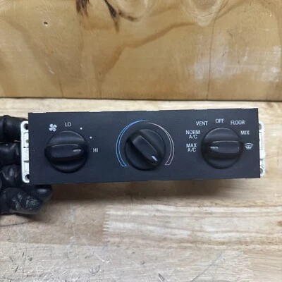 1995-1997 Ford Crown Victoria Marquis Climate Control Heater AC F5AH-19C733-AA - Image 1 of 4