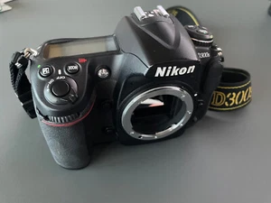 Nikon D300 S Body DSLR Kamera Digitale Spiegelreflex Kamera - Bild 1 von 7
