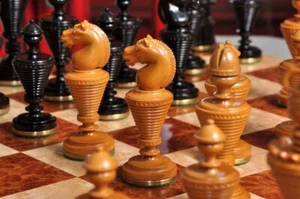 Anglo-Dutch Luxury Chess Pieces - 4.75" King - Genuine Ebony & Antiqued Boxwood - Picture 1 of 10