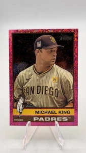 2025 Topps Heritage - Mike King #105 Chrome Pink Sparkle Refractor - Picture 1 of 2