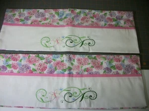 Handgefertigte Kissenbezüge mit Mach Stickerei 1 Paar mehrfarbig Blumenmuster ca. 30"x21" - Bild 1 von 3