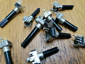 Soundcraft Yamaha Behringer pots volume controls Used    s1950 - Picture 1 of 1