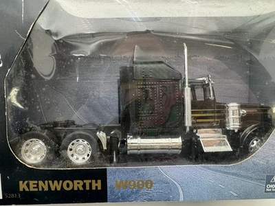 NewRay Long Hauler Collection Kenworth W900 Diecast Car - Image 1 of 4