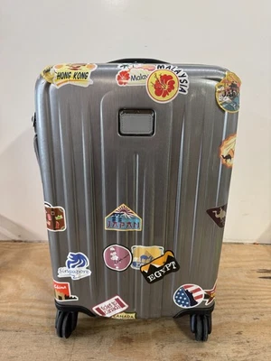 TUMI V4 Collection 22-Inch Carry-On Expandable Spinner Packing Case Luggage READ - Image 1 of 4