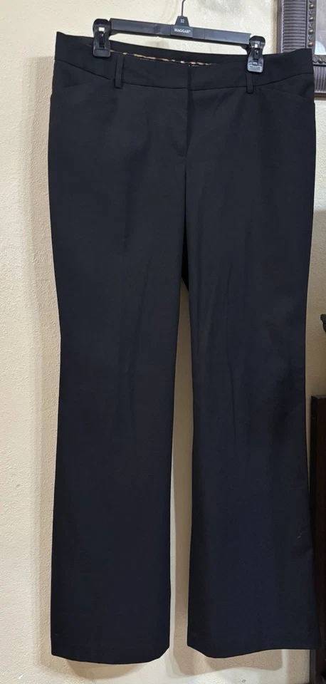 Calça Express Design Studio Feminina Editora Preta Tamanho 12L Usada Excelente - Imagem 1 de 4