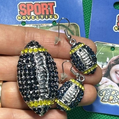 Pendientes y prendedor de fútbol americano con estrás azul y amarillo BLING novedades deportivas Foto 1 de 4