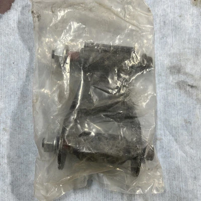 Kit de grilletes de resorte de hoja trasera Dorman 722-019 para Ford F150 F250 1997-2004 Foto 1 de 4